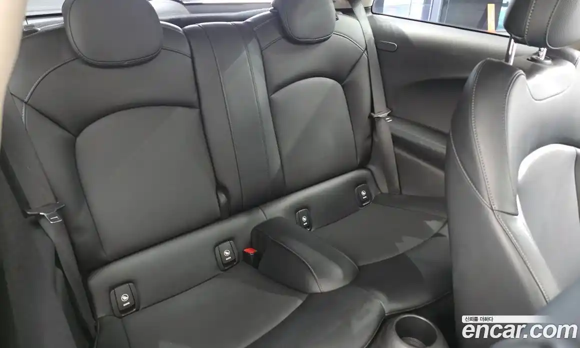 Mini Cooper 2016 1.5 Автомат в Москве № 396567, фото 12