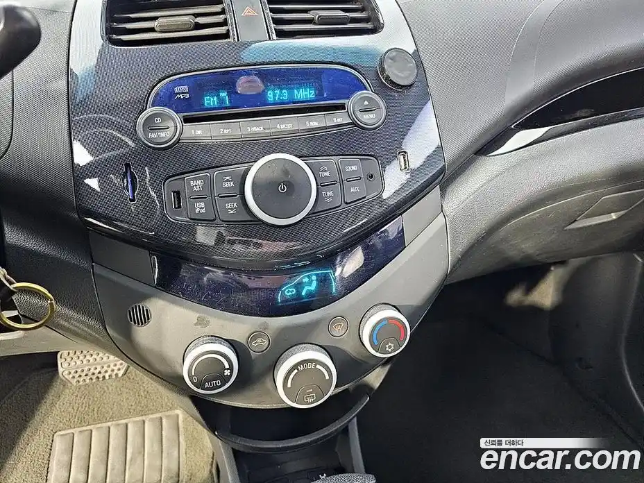 Chevrolet Spark 2012 1.0 Автомат в Москве № 396875, фото 13