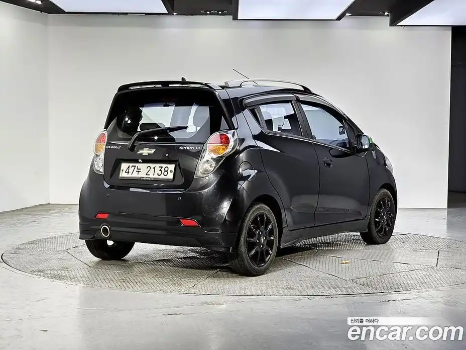 Chevrolet Spark 2012 1.0 Автомат в Москве № 396875, фото 4