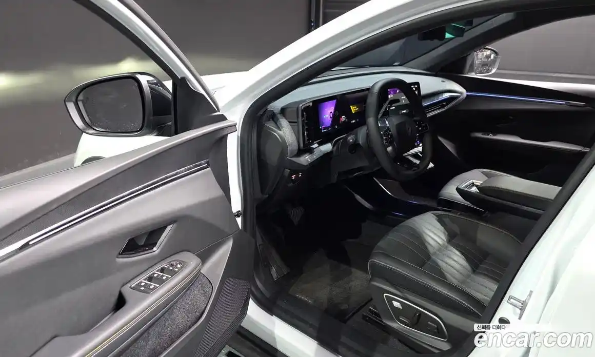 Renault Scenic 2026 0.3 Автомат в Москве № 397694, фото 11