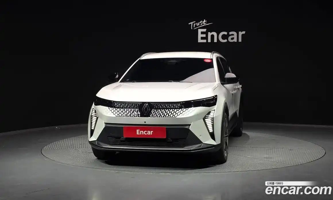 Renault Scenic 2026 0.3 Автомат в Москве № 397694, фото 3