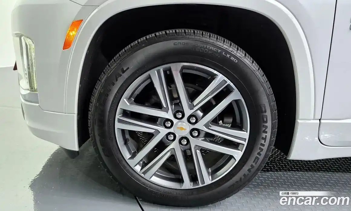 Chevrolet Traverse 2022 3.6 Автомат в Москве № 40086, фото 17