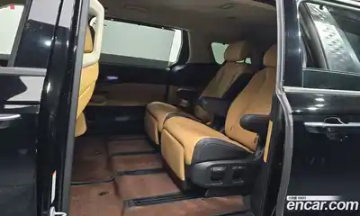 Kia Canival 2023 3.5 Автомат в Москве № 401896, миниатюра 12