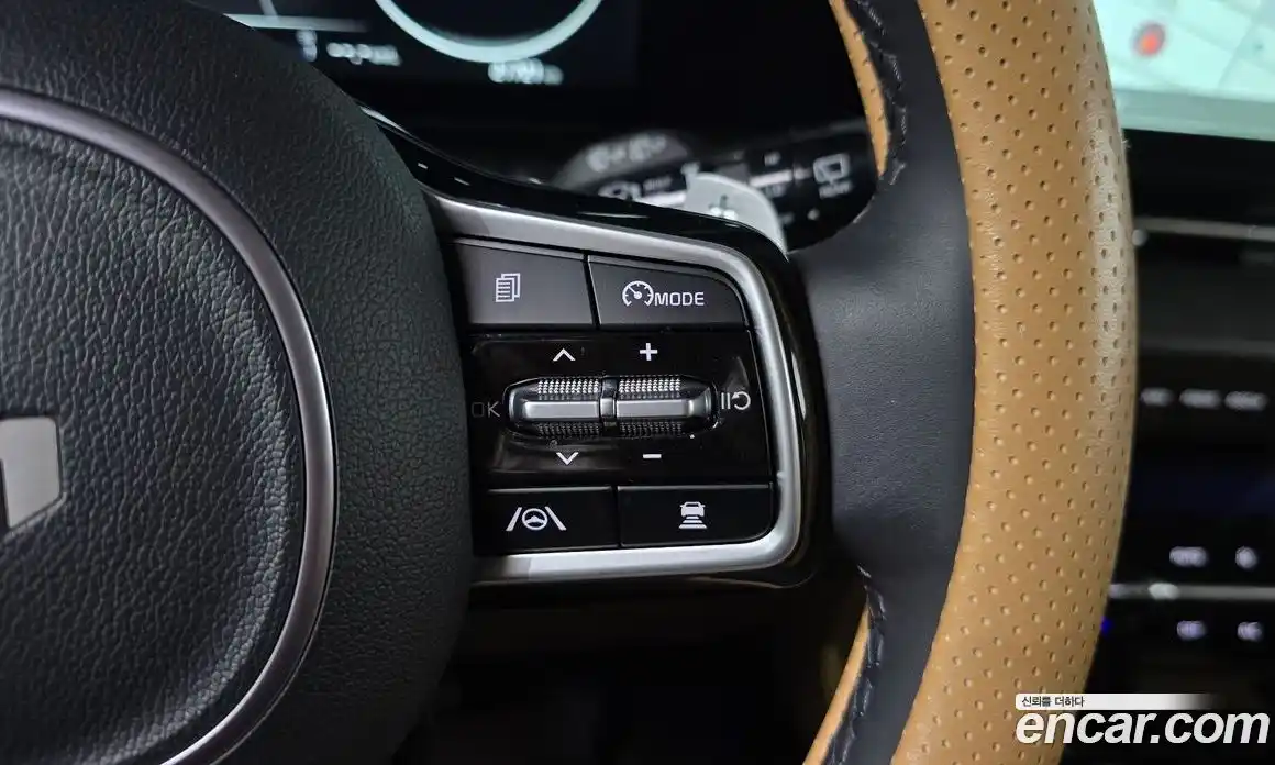 Kia Canival 2023 3.5 Автомат в Москве № 401896, фото 18