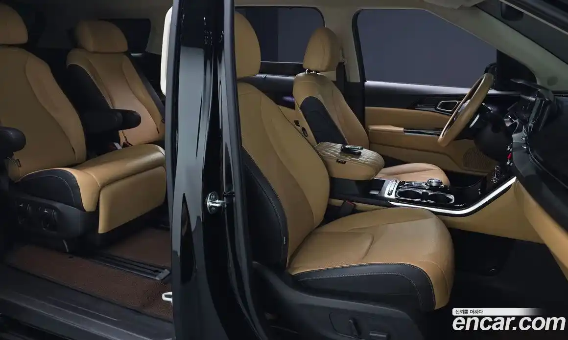 Kia Canival 2023 3.5 Автомат в Москве № 401896, фото 10