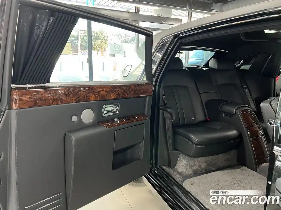 Rolls-Royce Phantom 2016 6.7 Автомат в Москве № 407379, фото 17