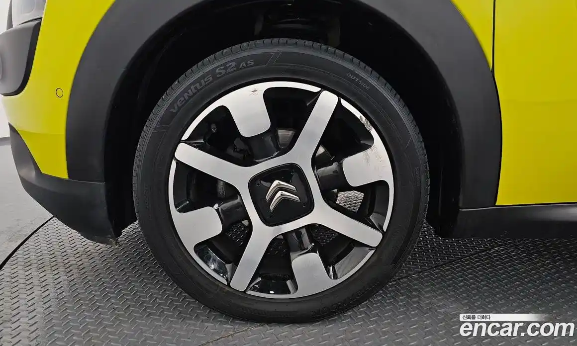 Citroen C4 Cactus 2017 1.6 Автомат в Москве № 407658, фото 5