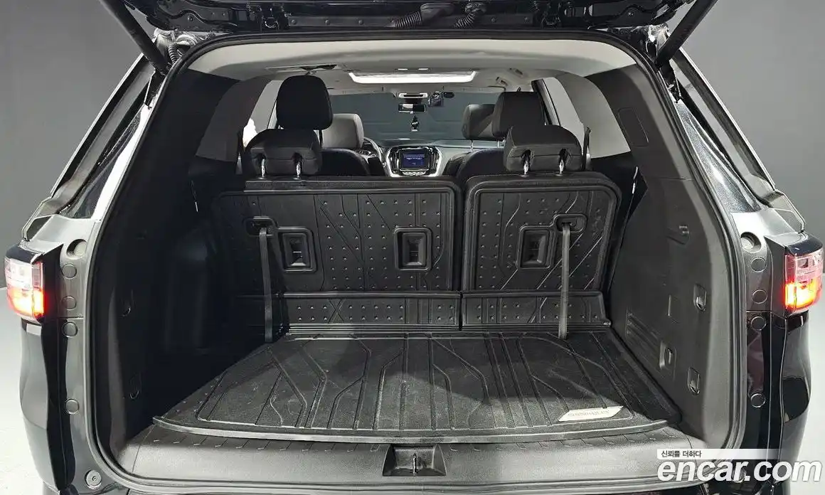 Chevrolet Traverse 2021 3.6 Автомат в Москве № 41681, фото 12