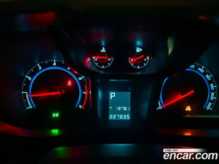 Chevrolet Orlando 2012 2.0 Автомат в Москве № 42301, фото 11