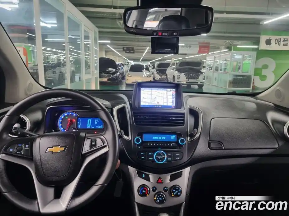 Chevrolet Trax 2015 1.4 Автомат в Москве № 42328, фото 8