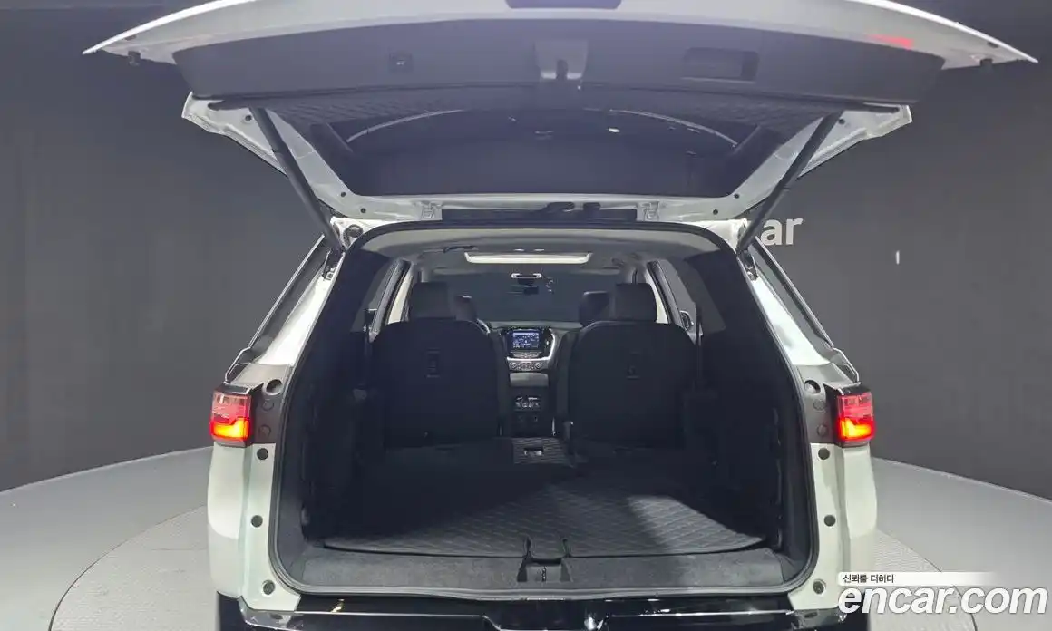 Chevrolet Traverse 2021 3.6 Автомат в Москве № 42360, фото 11