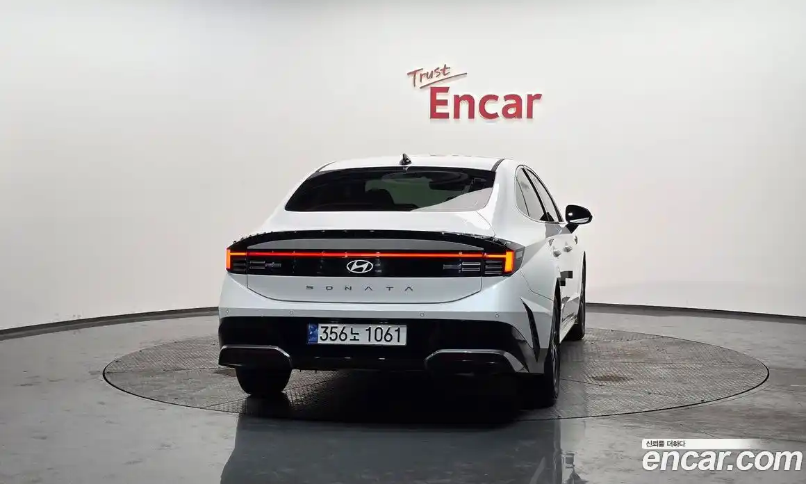 Hyundai Sonata 2024 2.0 Автомат в Москве № 42932, фото 17