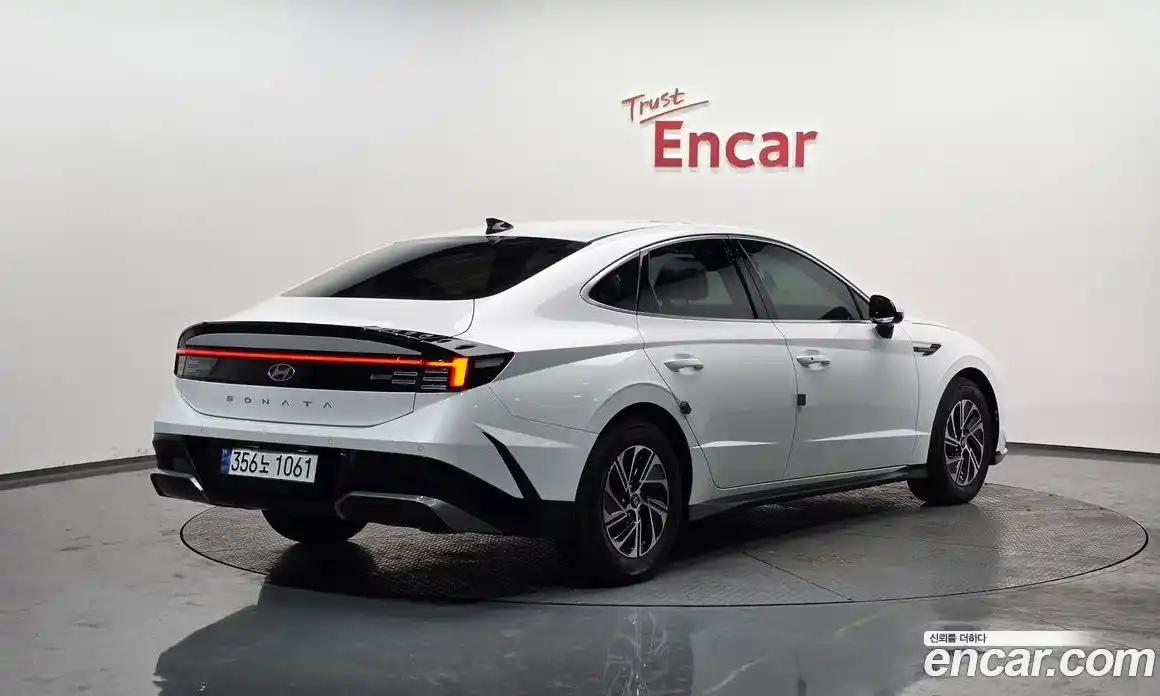 Hyundai Sonata 2024 2.0 Автомат в Москве № 42932, фото 7