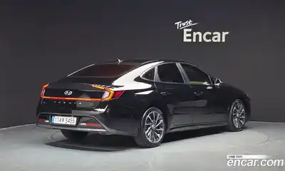 Hyundai Sonata 2023 2.0 Автомат в Москве № 46399, миниатюра 3