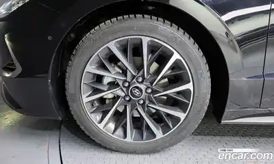 Hyundai Sonata 2023 2.0 Автомат в Москве № 46399, миниатюра 4