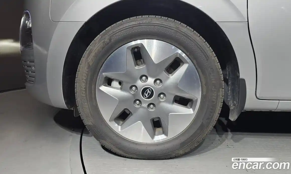 Hyundai Staria 2025 1.6 Автомат в Москве № 50162, фото 12