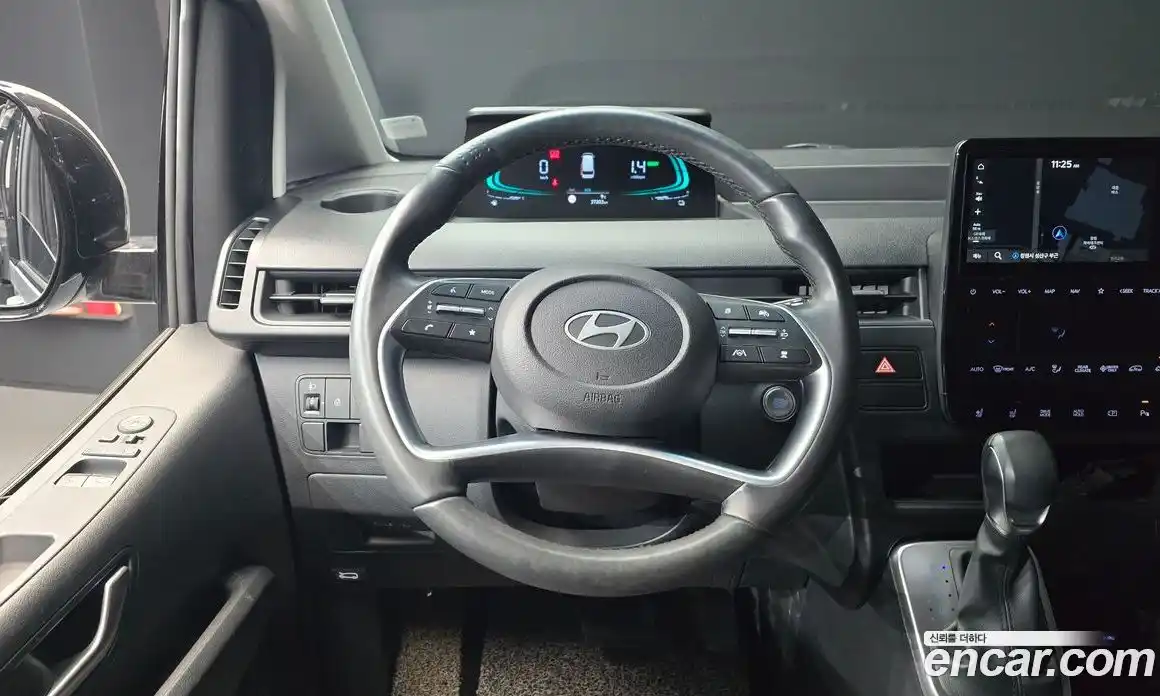 Hyundai Staria 2025 1.6 Автомат в Москве № 50162, фото 13