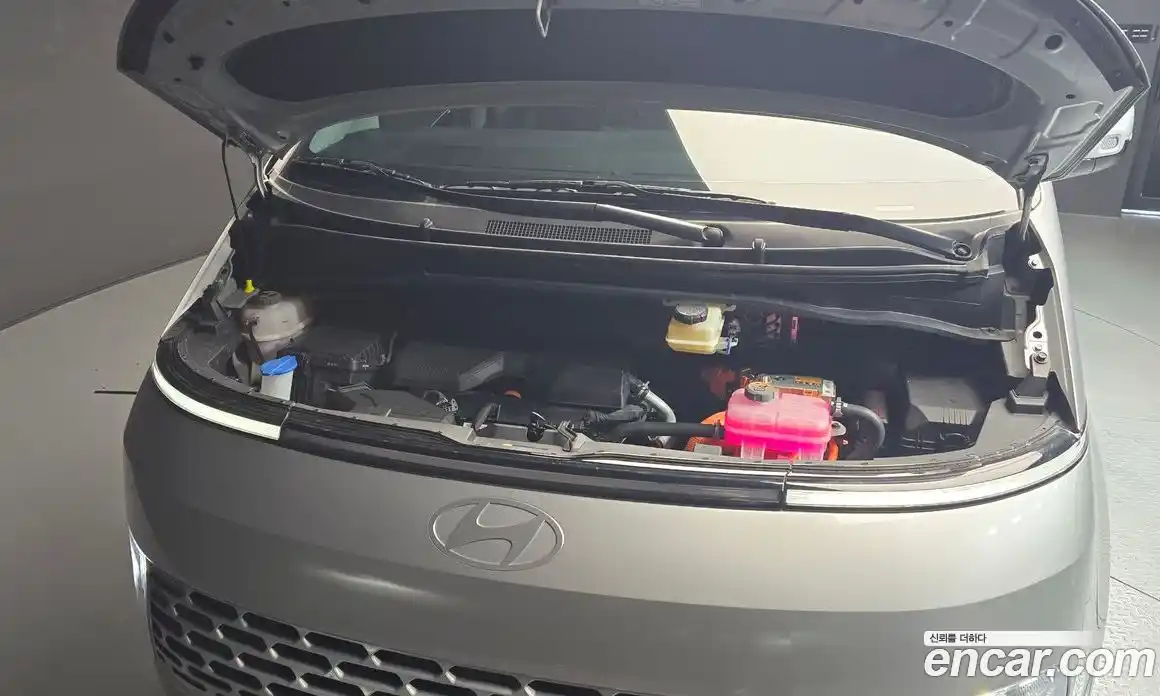 Hyundai Staria 2025 1.6 Автомат в Москве № 50162, фото 15