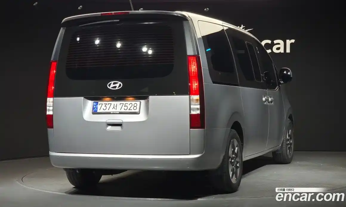 Hyundai Staria 2025 1.6 Автомат в Москве № 50162, фото 8