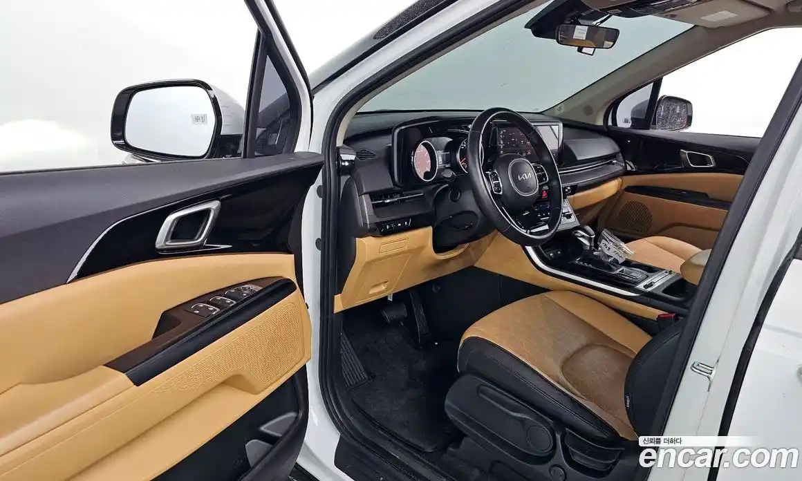 Kia Canival 2023 3.5 Автомат в Москве № 50490, фото 15