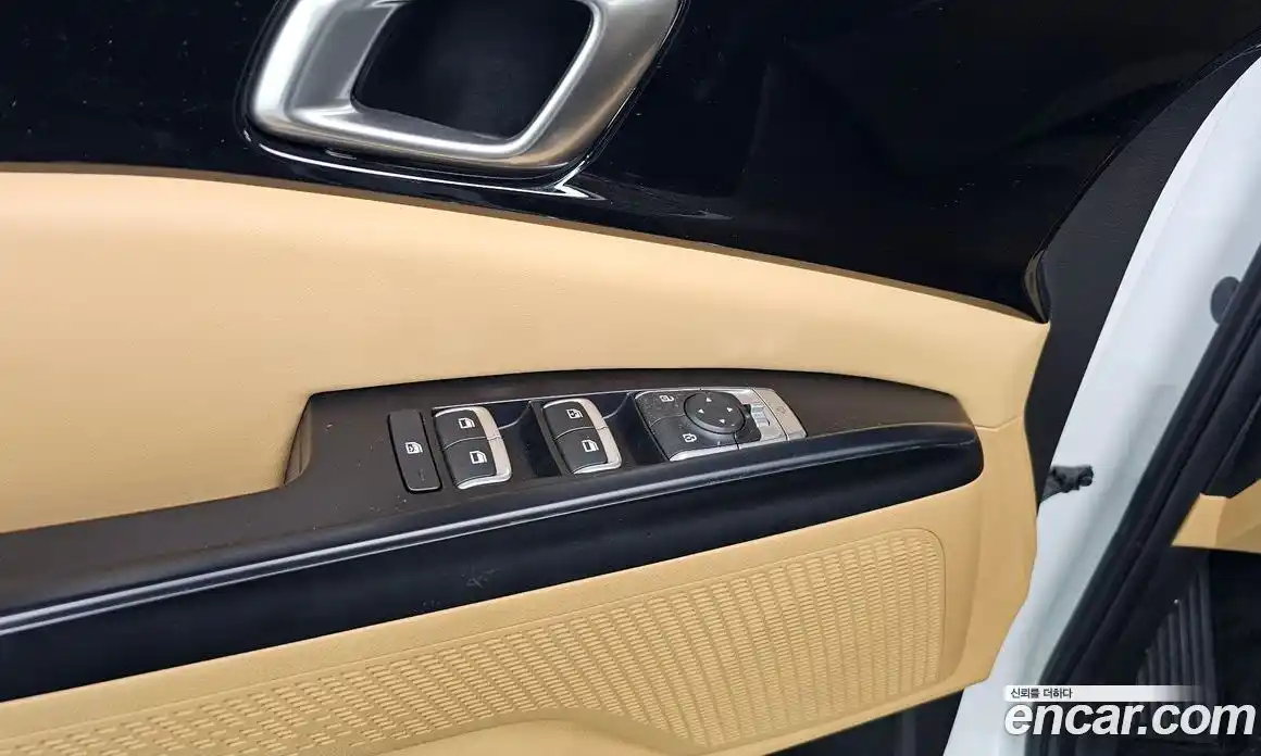 Kia Canival 2023 3.5 Автомат в Москве № 50490, фото 7