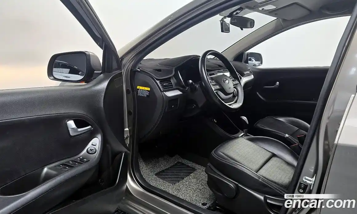 Kia Morning 2016 1.0 Автомат в Москве № 54856, фото 16