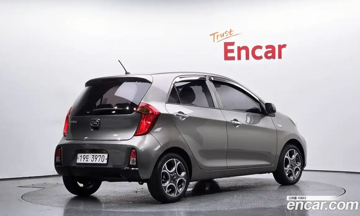 Kia Morning 2016 1.0 Автомат в Москве № 54856, фото 17