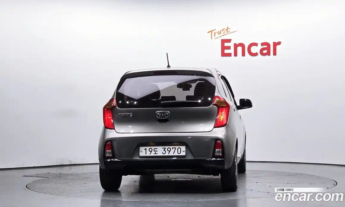 Kia Morning 2016 1.0 Автомат в Москве № 54856, фото 4