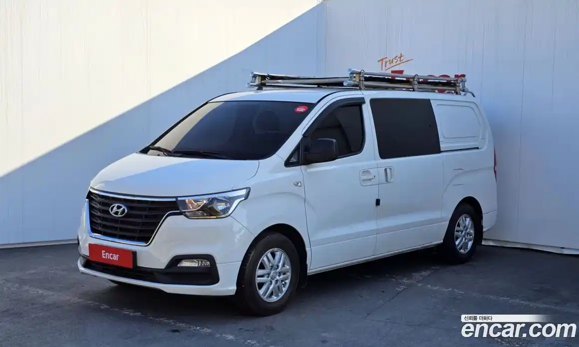 Hyundai Starex 2021 2.5 Автомат в Москве № 6112, фото 13