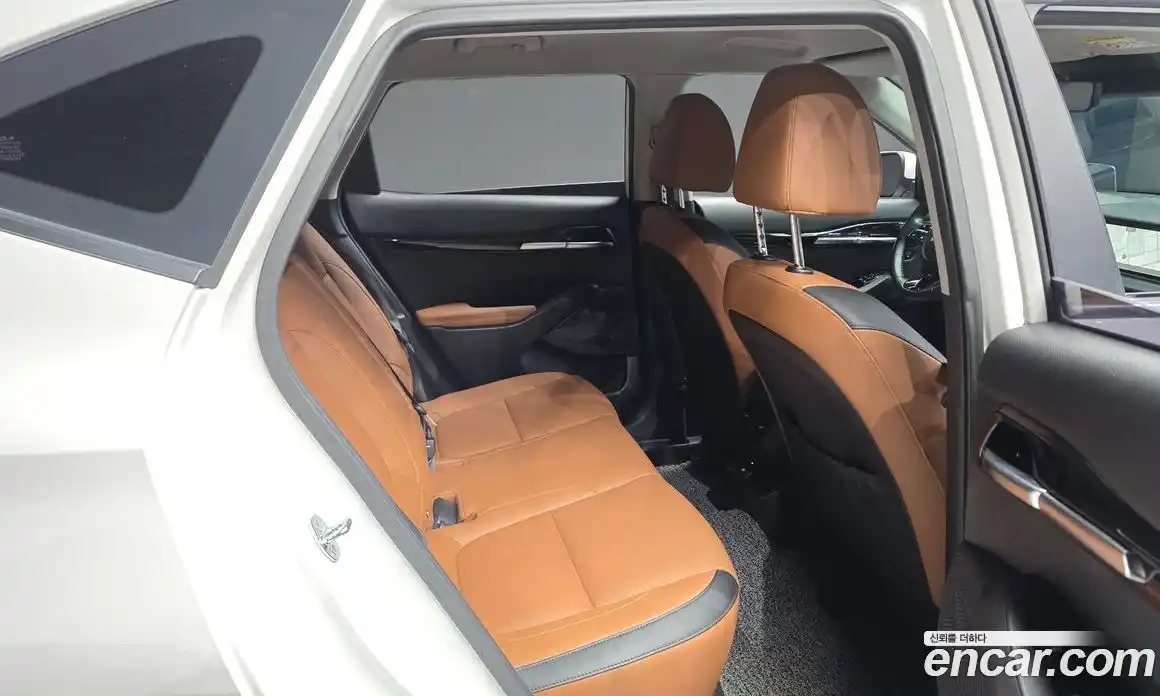 Kia Seltos 2023 1.6 Автомат в Москве № 74879, фото 12