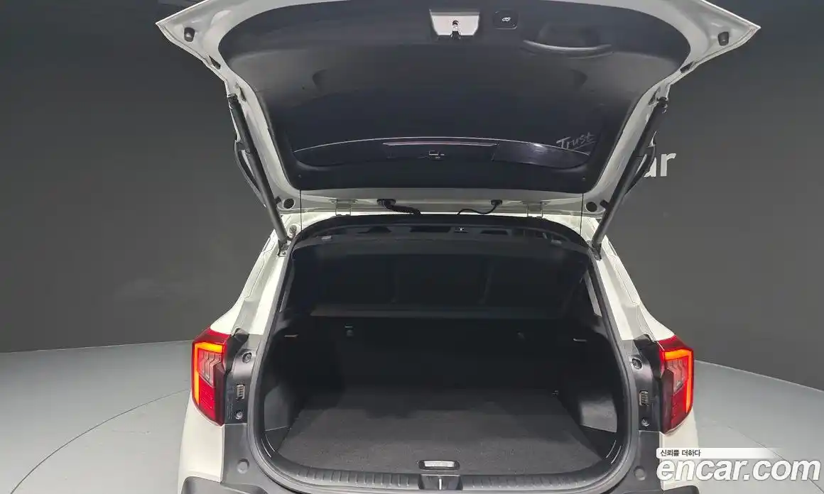 Kia Seltos 2023 1.6 Автомат в Москве № 74879, фото 20