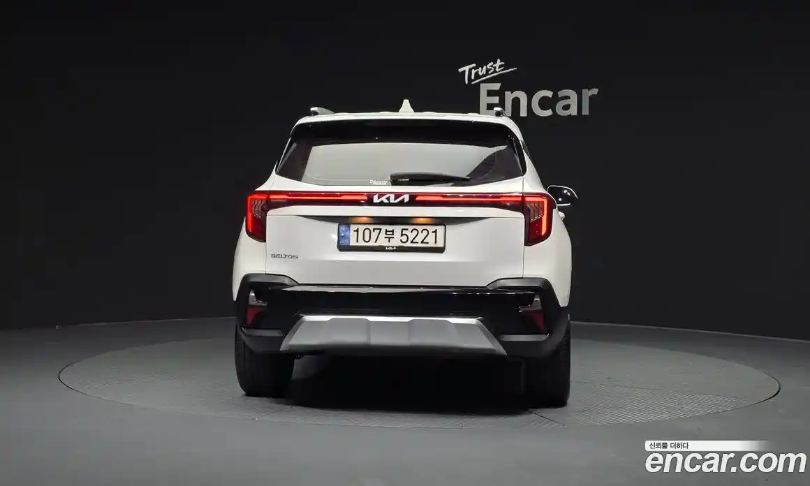 Kia Seltos 2023 1.6 Автомат в Москве № 74879, фото 4