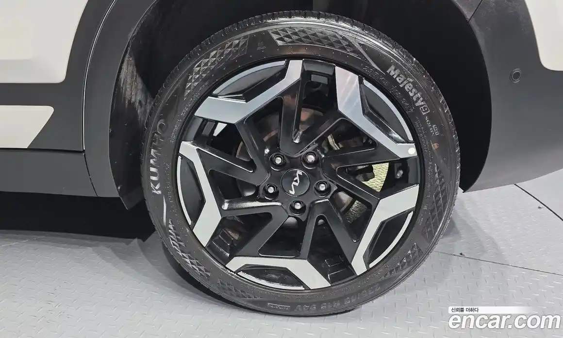 Kia Seltos 2023 1.6 Автомат в Москве № 74879, фото 5