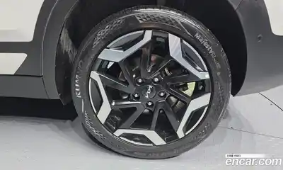 Kia Seltos 2023 1.6 Автомат в Москве № 74879, миниатюра 5