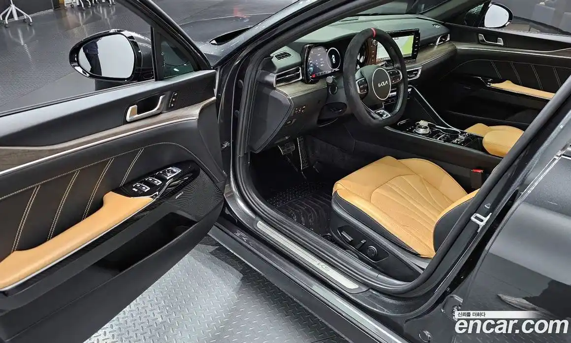 Kia K5 2023 1.6 Автомат в Москве № 75069, фото 15