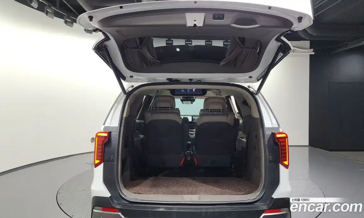 Kia Canival 2024 3.5 Автомат в Москве № 101236, фото 16