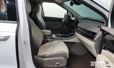 Kia Canival 2024 3.5 Автомат в Москве № 101236, миниатюра 8