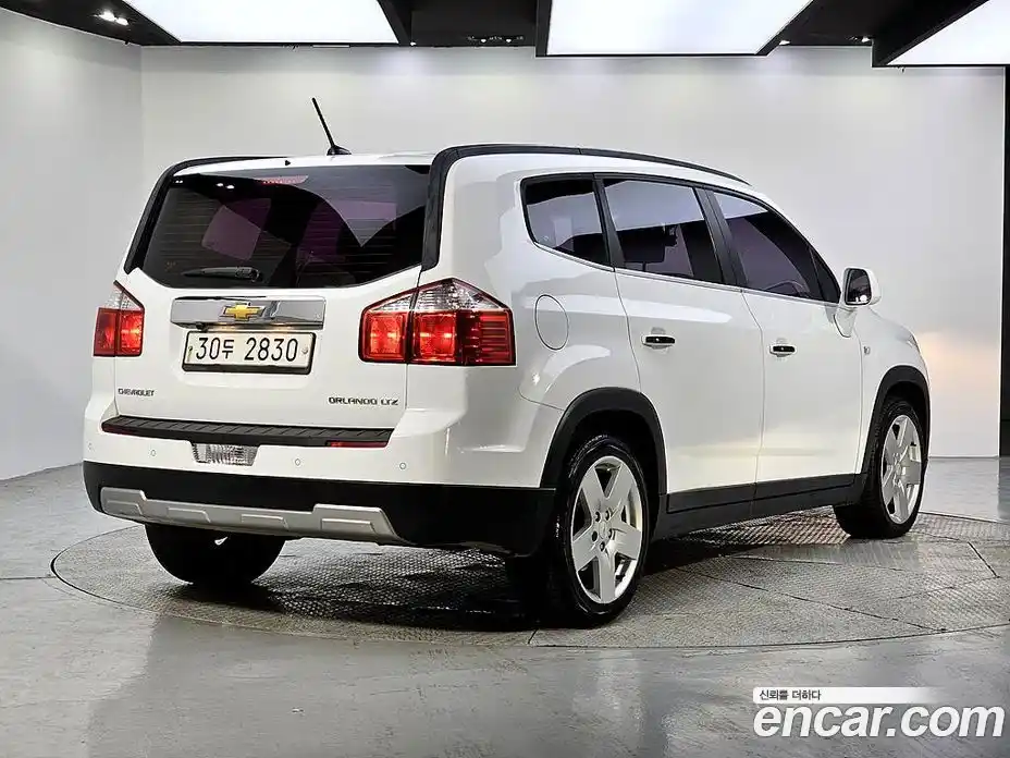 Chevrolet Orlando 2013 2.0 Автомат в Москве № 104874, фото 4