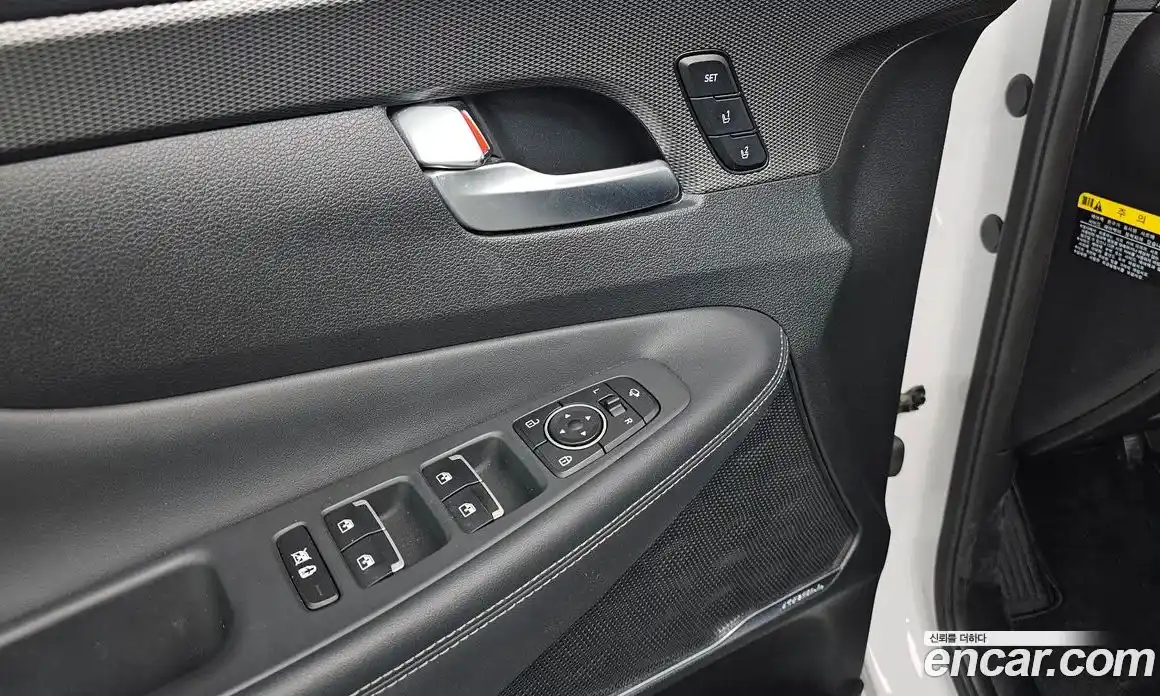 Hyundai Santa Fe 2019 2.0 Автомат в Москве № 110513, фото 17