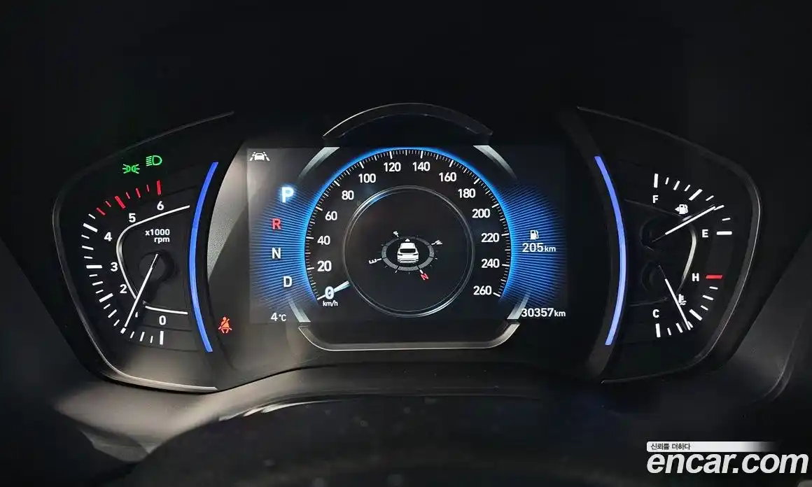 Hyundai Santa Fe 2019 2.0 Автомат в Москве № 110513, фото 8