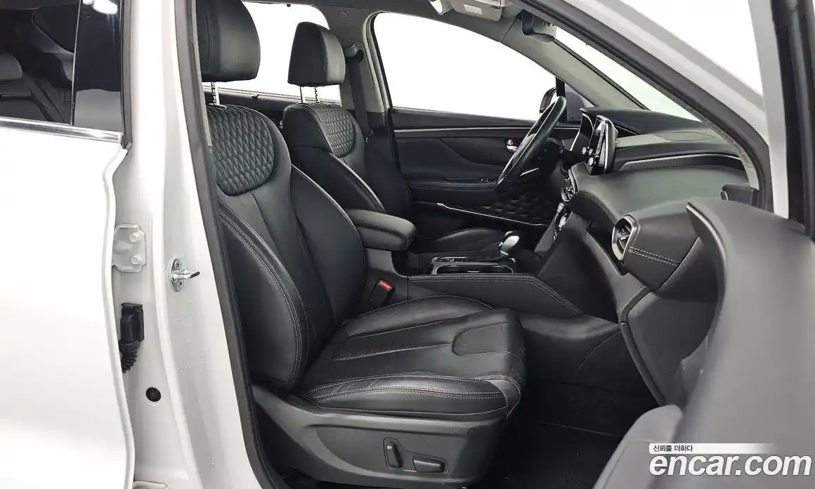 Hyundai Santa Fe 2019 2.0 Автомат в Москве № 110513, фото 10