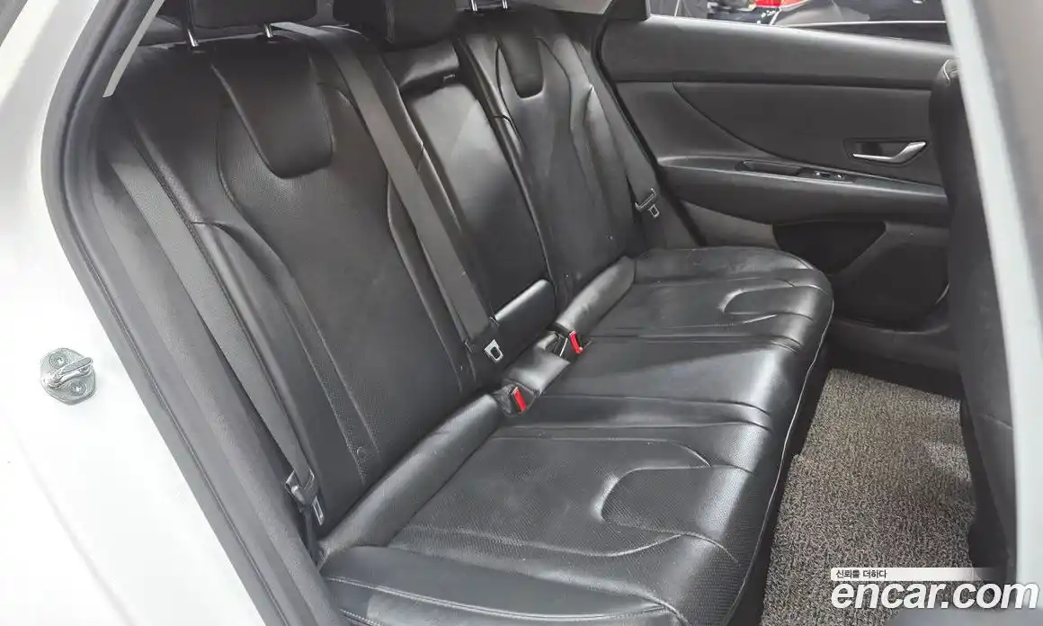 Hyundai Avante 2023 1.6 Автомат в Москве № 111484, фото 12