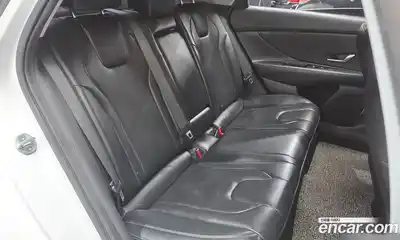 Hyundai Avante 2023 1.6 Автомат в Москве № 111484, миниатюра 12