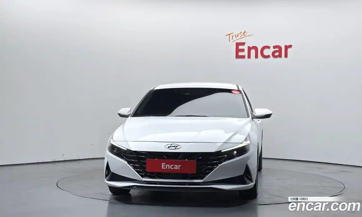 Hyundai Avante 2023 1.6 Автомат в Москве № 111484, фото 3