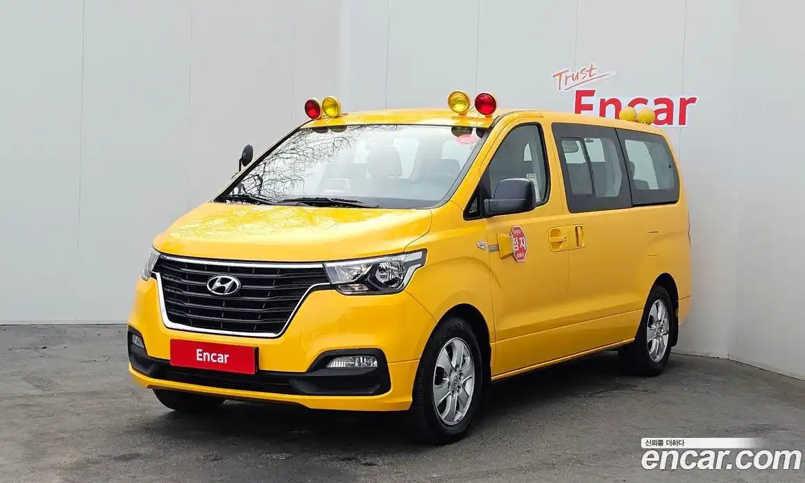 Hyundai Starex 2018 2.5 Автомат в Москве № 111718, фото 6