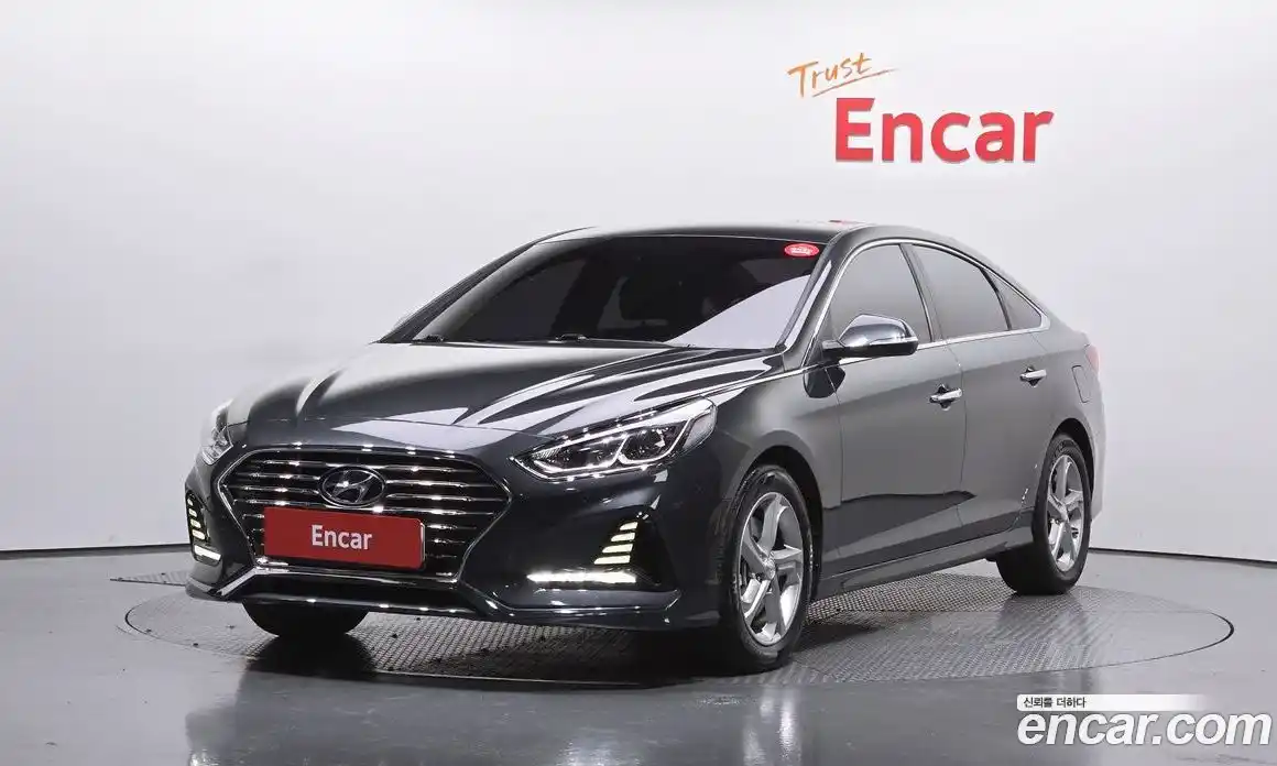Hyundai Sonata 2018 2.0 Автомат в Москве № 111928, фото 16