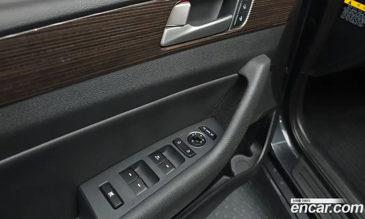 Hyundai Sonata 2018 2.0 Автомат в Москве № 111928, фото 10