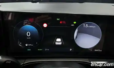 Hyundai Santa Fe 2024 1.6 Автомат в Москве № 111996, миниатюра 8