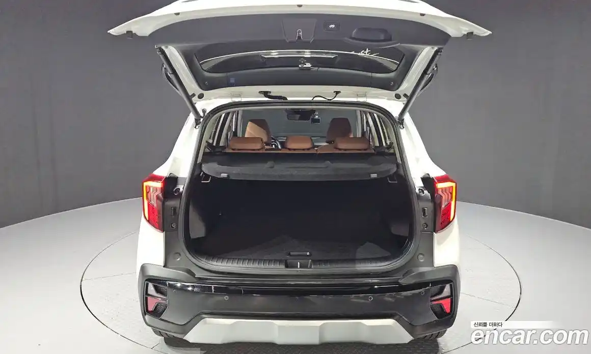 Kia Seltos 2023 1.6 Автомат в Москве № 115759, фото 19