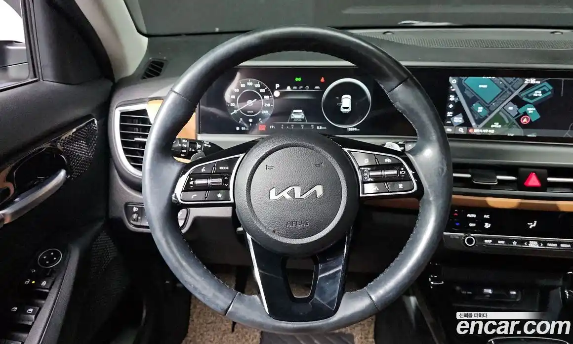 Kia Seltos 2023 1.6 Автомат в Москве № 115759, фото 20